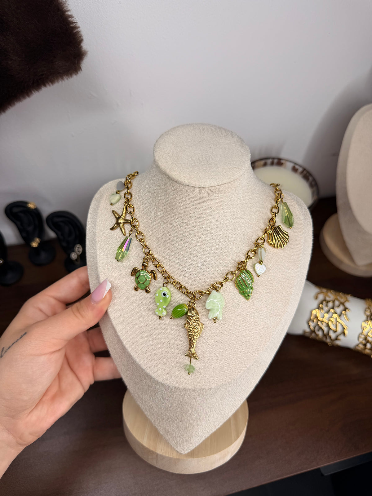 Collier Laguna