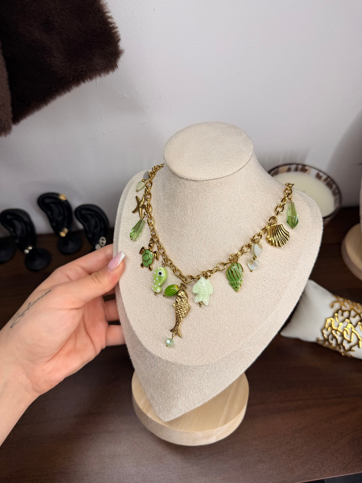 Collier Laguna