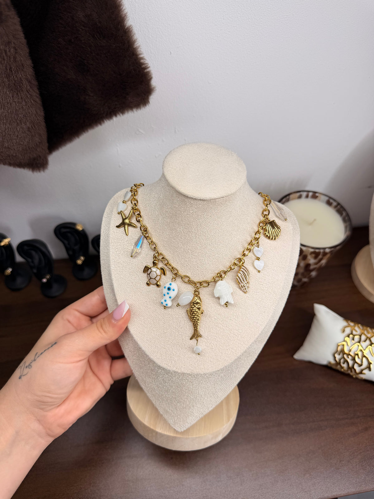 Collier Laguna