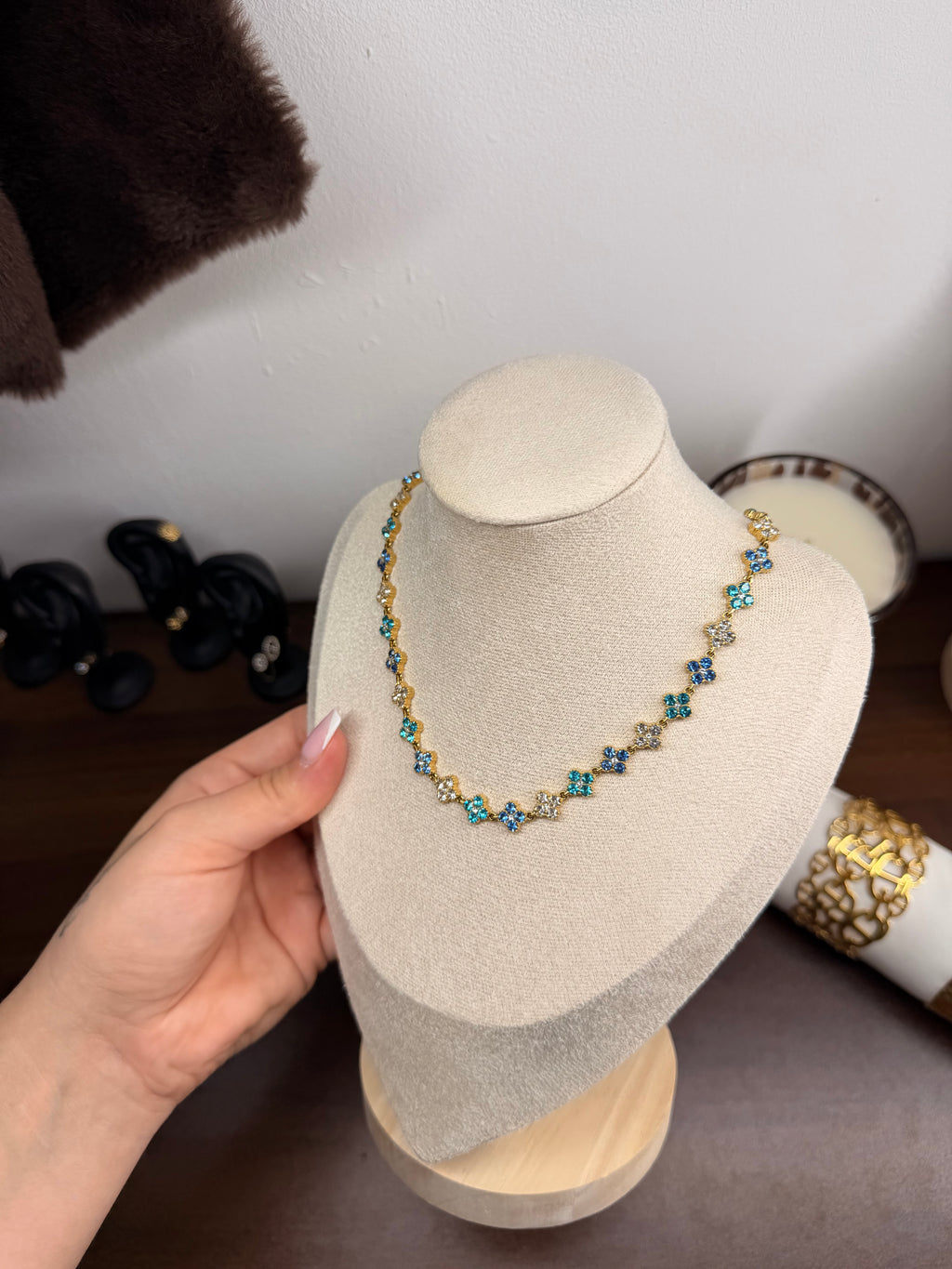 Collier Isaia