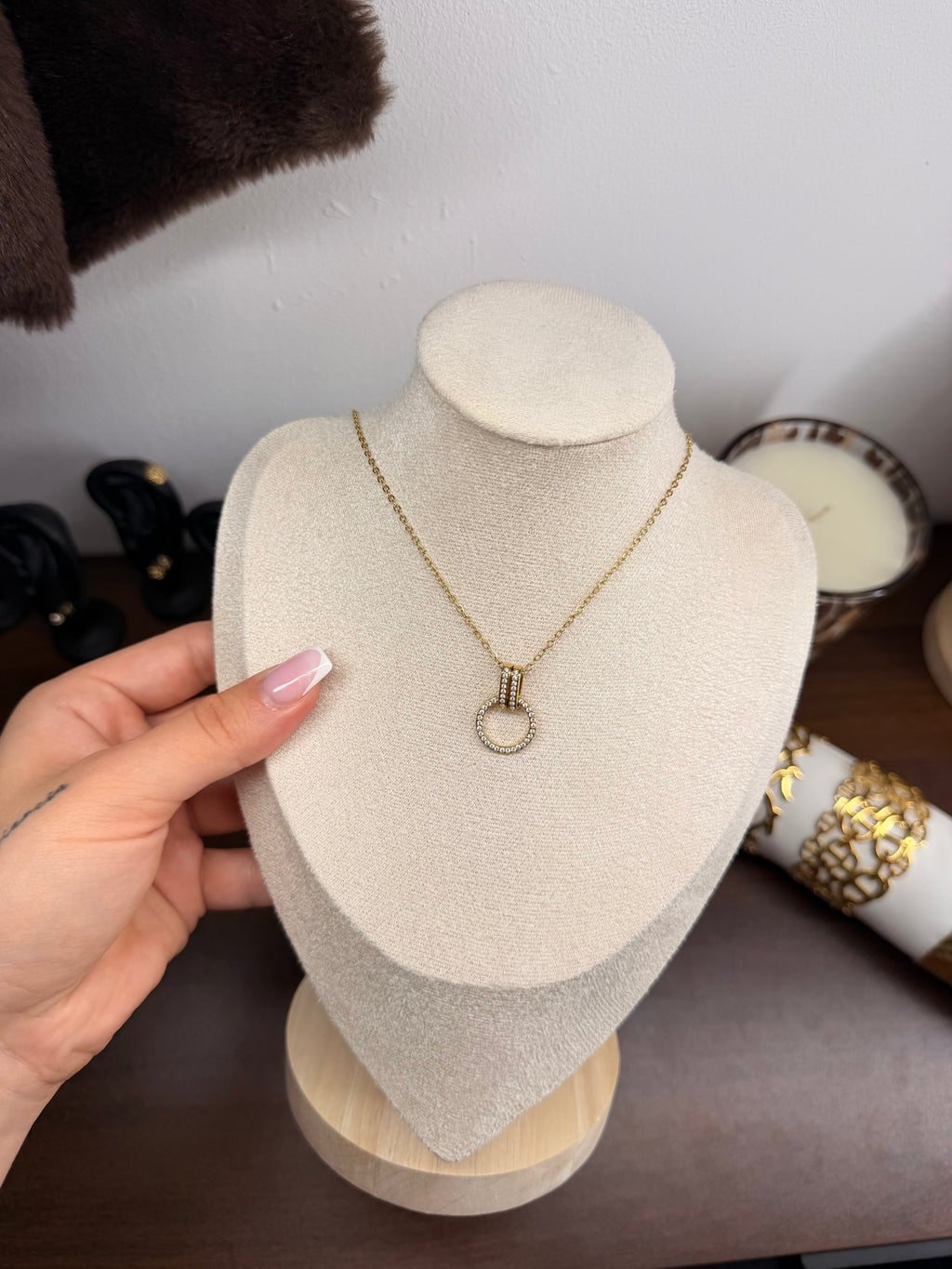 Collar Capri