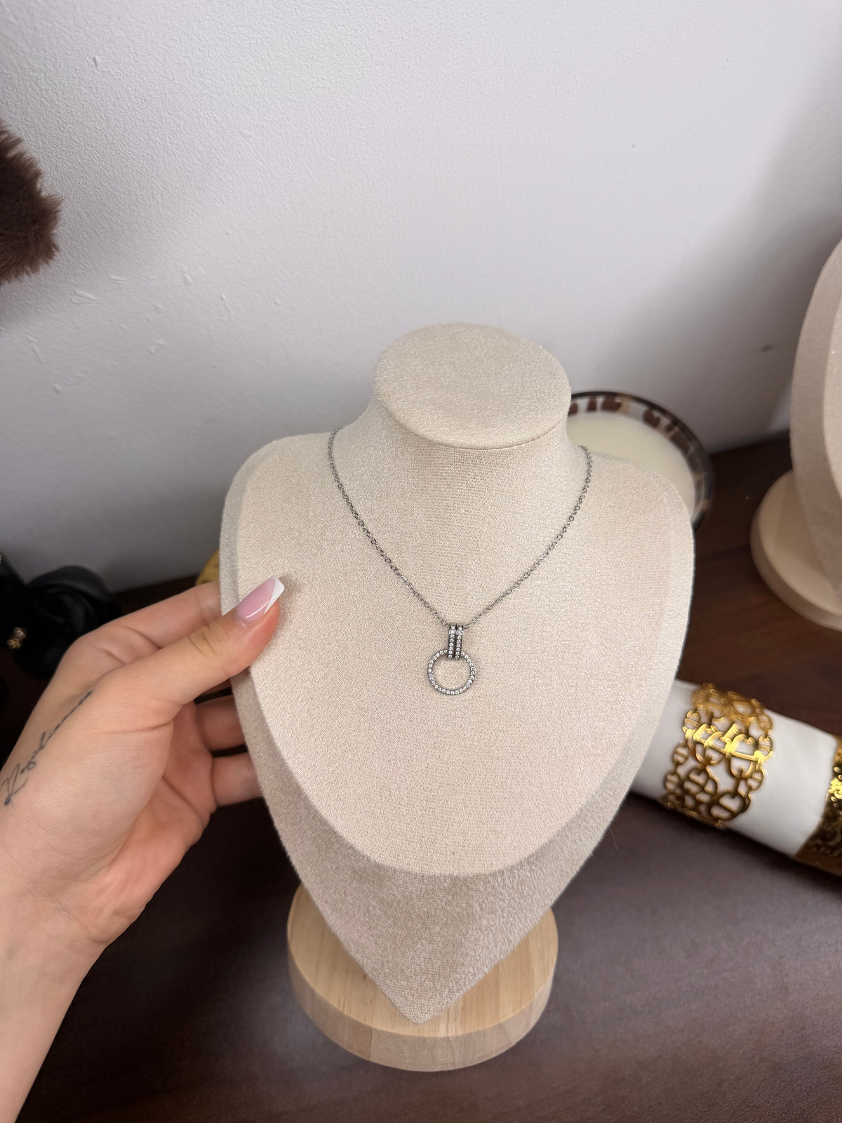 Collier Capri